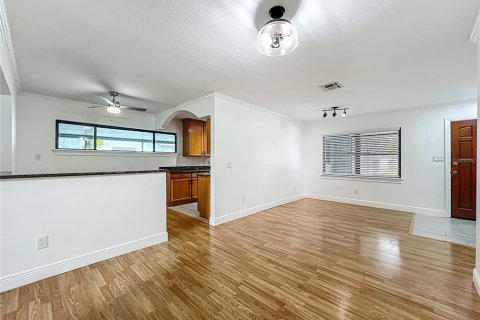 House in Winter Park, Florida 3 bedrooms, 135.73 sq.m. № 1883337 - photo 9
