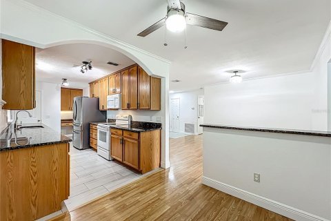 House in Winter Park, Florida 3 bedrooms, 135.73 sq.m. № 1883337 - photo 12