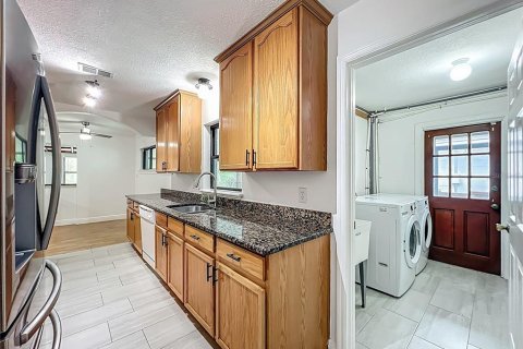 House in Winter Park, Florida 3 bedrooms, 135.73 sq.m. № 1883337 - photo 15