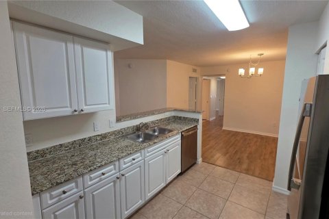 Condo in Boynton Beach, Florida, 3 bedrooms № 2265917 - photo 9