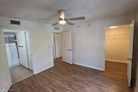 Condo in Boynton Beach, Florida, 3 bedrooms № 2265917 - photo 5