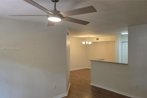 Condo in Boynton Beach, Florida, 3 bedrooms № 2265917 - photo 6