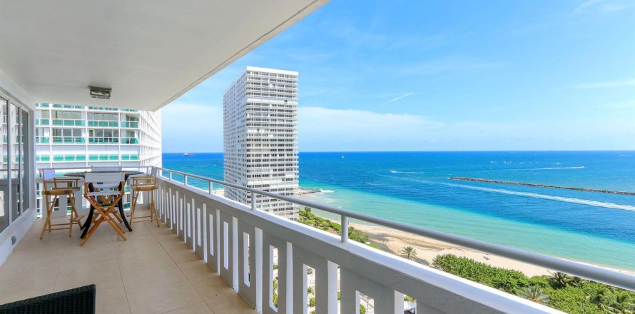 Condo in Fort Lauderdale, Florida, 3 bedrooms  № 2242331