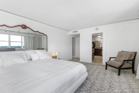 Condo in Fort Lauderdale, Florida, 3 bedrooms  № 2242331 - photo 17