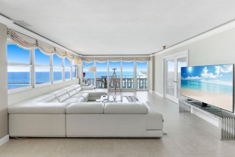 Condo in Fort Lauderdale, Florida, 3 bedrooms  № 2242331 - photo 7