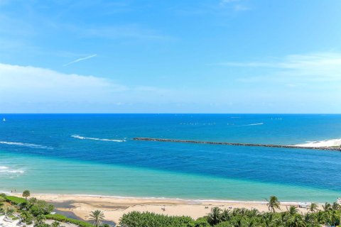 Condo in Fort Lauderdale, Florida, 3 bedrooms  № 2242331 - photo 2
