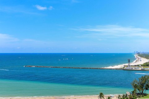 Condo in Fort Lauderdale, Florida, 3 bedrooms  № 2242331 - photo 5