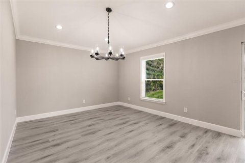 House in Cape Coral, Florida 4 bedrooms, 168.06 sq.m. № 1733487 - photo 6