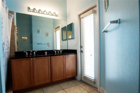 House in Weeki Wachee, Florida 3 bedrooms, 192.31 sq.m. № 1592894 - photo 15