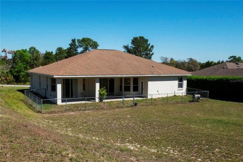 House in Weeki Wachee, Florida 3 bedrooms, 192.31 sq.m. № 1592894 - photo 20