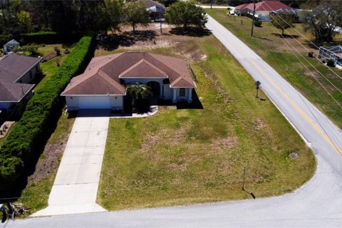 House in Weeki Wachee, Florida 3 bedrooms, 192.31 sq.m. № 1592894 - photo 22
