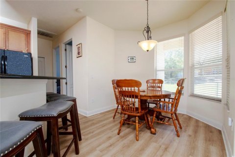 House in Weeki Wachee, Florida 3 bedrooms, 192.31 sq.m. № 1592894 - photo 8