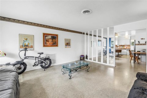 Casa en venta en Gulfport, Florida, 3 dormitorios, 147.25 m2 № 1914218 - foto 22