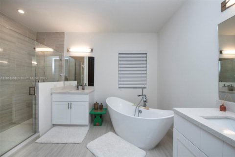 Купить виллу или дом в Пальметто-Бей, Флорида 5 спален, 264.59м2, № 1960914 - фото 19