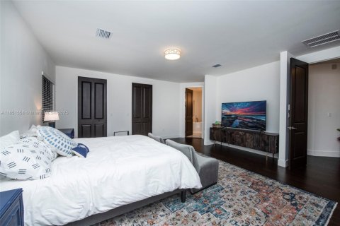 Купить виллу или дом в Пальметто-Бей, Флорида 5 спален, 264.59м2, № 1960914 - фото 18