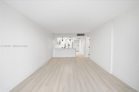 Купить кондоминиум в Форт-Лодердейл, Флорида 2 спальни, 87.33м2, № 2030785 - фото 7