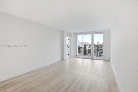 Купить кондоминиум в Форт-Лодердейл, Флорида 2 спальни, 87.33м2, № 2030785 - фото 6