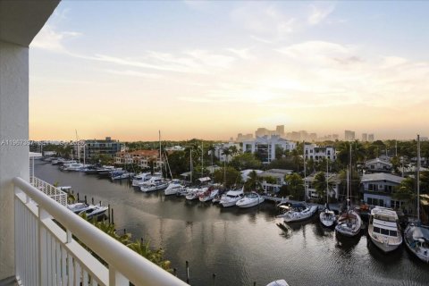 Купить кондоминиум в Форт-Лодердейл, Флорида 2 спальни, 87.33м2, № 2030785 - фото 17