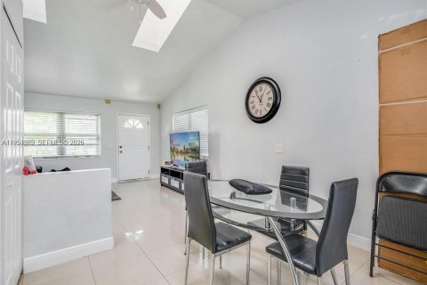 Villa ou maison à louer à Dania Beach, Floride: 3 chambres, 124.12 m2 № 2009348 - photo 8