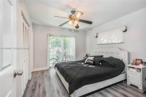 Villa ou maison à louer à Dania Beach, Floride: 3 chambres, 124.12 m2 № 2009348 - photo 12