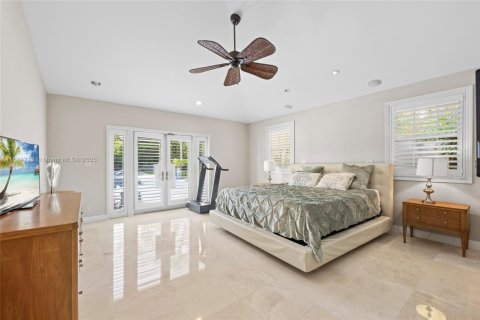 House in Weston, Florida 5 bedrooms, 416.76 sq.m. № 1779124 - photo 16