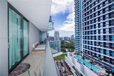 Condo in Miami, Florida, 2 bedrooms  № 2062896 - photo 14