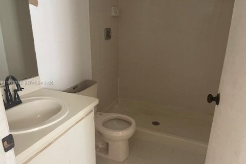 Townhouse in Delray Beach, Florida 3 bedrooms, 123.19 sq.m. № 2057418 - photo 3