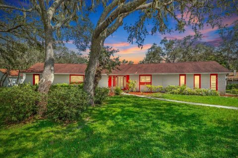Casa en venta en Brandon, Florida, 4 dormitorios, 232.81 m2 № 1907915 - foto 2