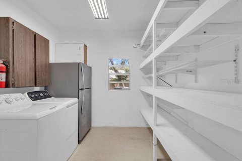 Casa en venta en Brandon, Florida, 4 dormitorios, 232.81 m2 № 1907915 - foto 14