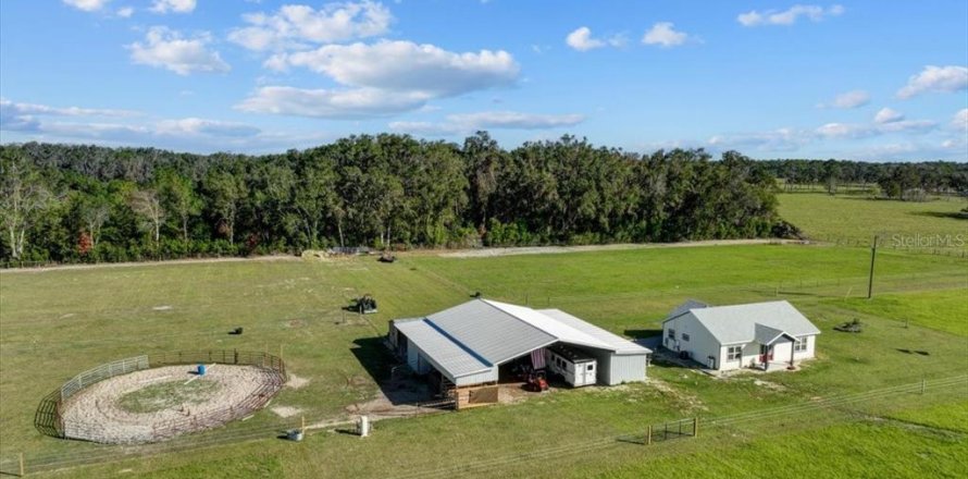 Casa en Chiefland, Florida 2 dormitorios, 122.63 m2 № 1431079