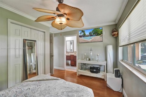 House in Coral Springs, Florida 4 bedrooms, 179.77 sq.m. № 1779410 - photo 13