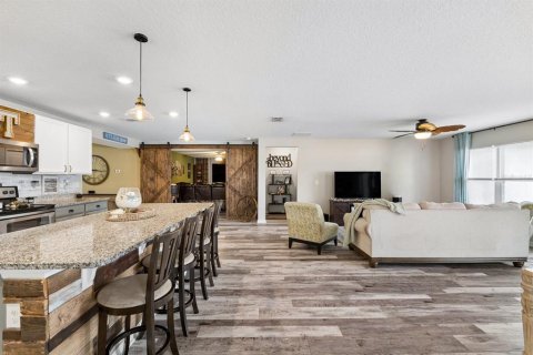 Villa ou maison à vendre à Riverview, Floride: 4 chambres, 254.46 m2 № 2411713 - photo 15