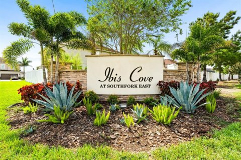 Villa ou maison à vendre à Riverview, Floride: 4 chambres, 254.46 m2 № 2411713 - photo 5