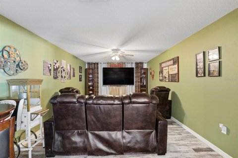 Villa ou maison à vendre à Riverview, Floride: 4 chambres, 254.46 m2 № 2411713 - photo 18