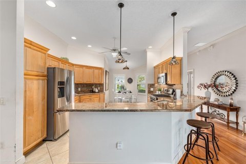 Casa en venta en The Villages, Florida, 3 dormitorios, 185.99 m2 № 1903545 - foto 17