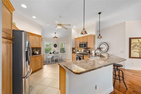 Casa en venta en The Villages, Florida, 3 dormitorios, 185.99 m2 № 1903545 - foto 16