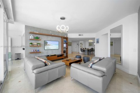 Apartment in Aventura, Florida 2 bedrooms, 173.26 sq.m. № 2063061 - photo 7