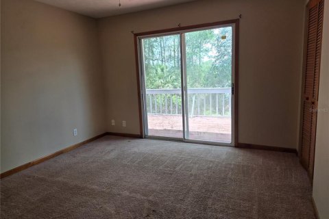 House in Ocklawaha, Florida 3 bedrooms, 304.07 sq.m. № 1883277 - photo 19