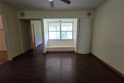 House in Ocklawaha, Florida 3 bedrooms, 304.07 sq.m. № 1883277 - photo 30