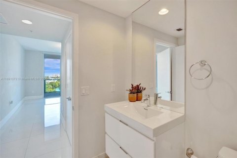 Condominio en venta en North Miami Beach, Florida, 2 dormitorios, 163.14 m2 № 2090678 - foto 21