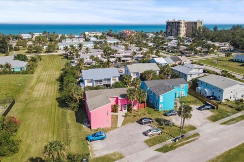 Commercial property in St. Lucie, Florida 371.98 sq.m. № 2083368 - photo 2