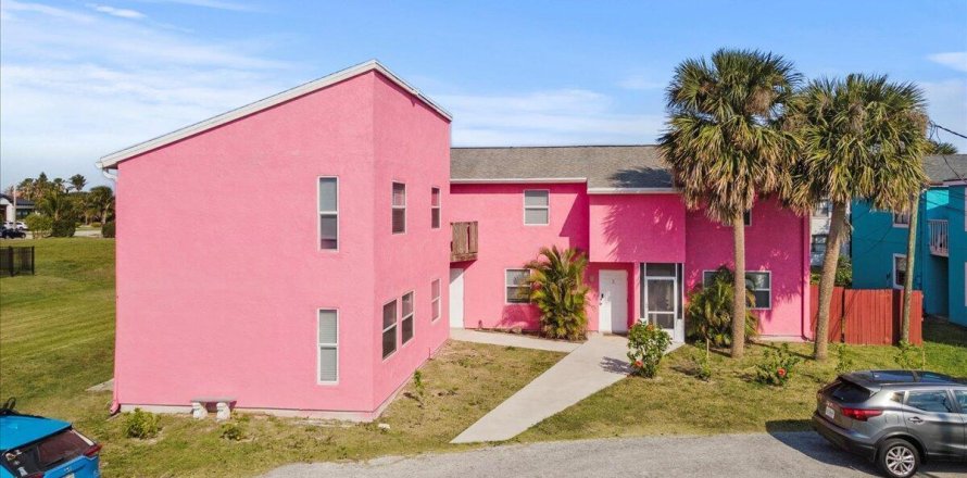 Commercial property in St. Lucie, Florida 371.98 sq.m. № 2083368