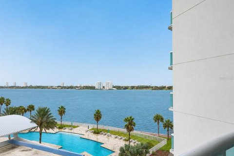 Copropriété à vendre à Holly Hill, Floride: 2 chambres, 155.15 m2 № 2283737 - photo 17