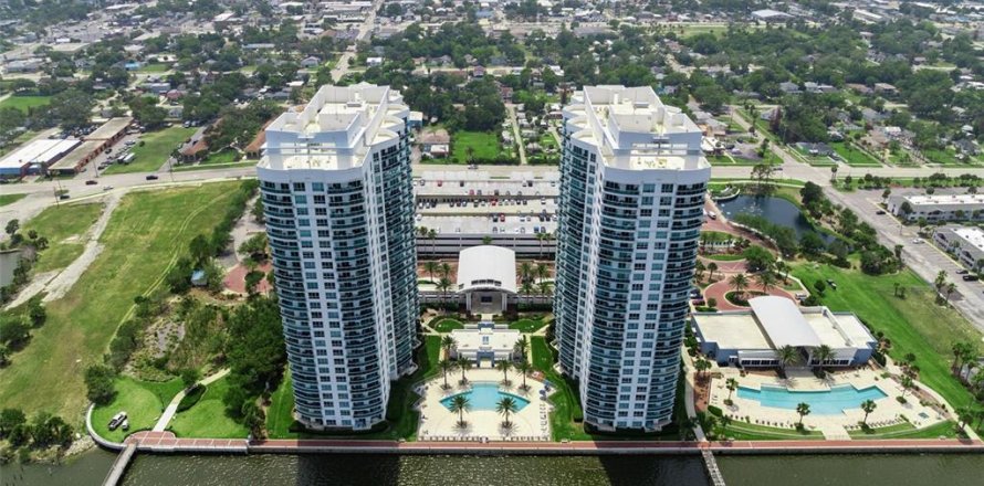 Condo à Holly Hill, Floride, 2 chambres  № 2283737
