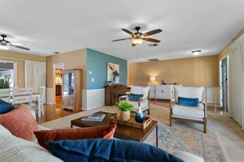 Casa en venta en Port Charlotte, Florida, 4 dormitorios, 288.65 m2 № 2432725 - foto 8