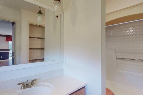 Casa en venta en Eustis, Florida, 4 dormitorios, 352.94 m2 № 2230101 - foto 27