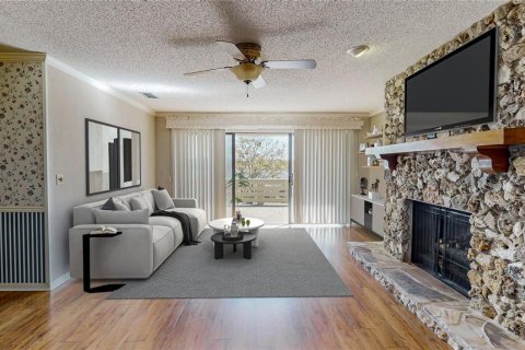 Casa en venta en Eustis, Florida, 4 dormitorios, 352.94 m2 № 2230101 - foto 7
