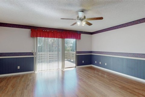 Casa en venta en Eustis, Florida, 4 dormitorios, 352.94 m2 № 2230101 - foto 22