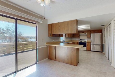 Casa en venta en Eustis, Florida, 4 dormitorios, 352.94 m2 № 2230101 - foto 17