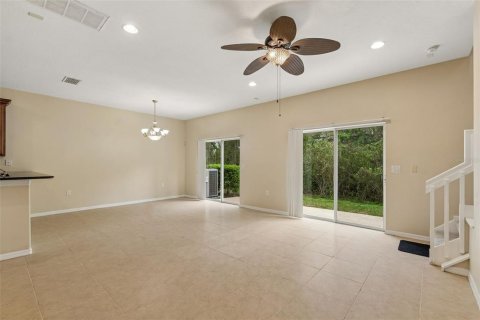 Townhouse in Tampa, Florida 3 bedrooms, 154.68 sq.m. № 2123085 - photo 16